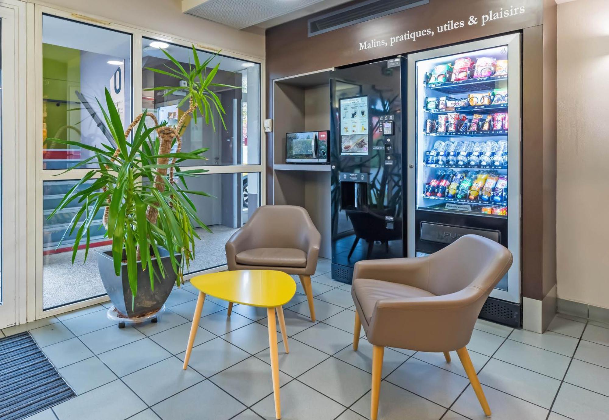 B&B Hotel Saint-Brieuc Трегё Экстерьер фото